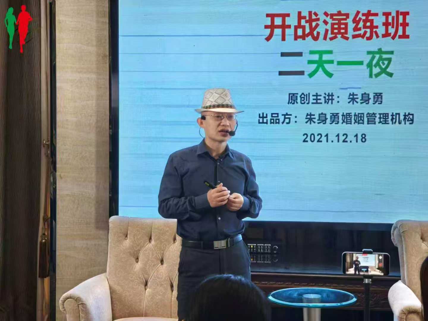 老婆生完孩子后，我才发现：婚姻里最冷的不是争吵，是她再也不跟你沟通