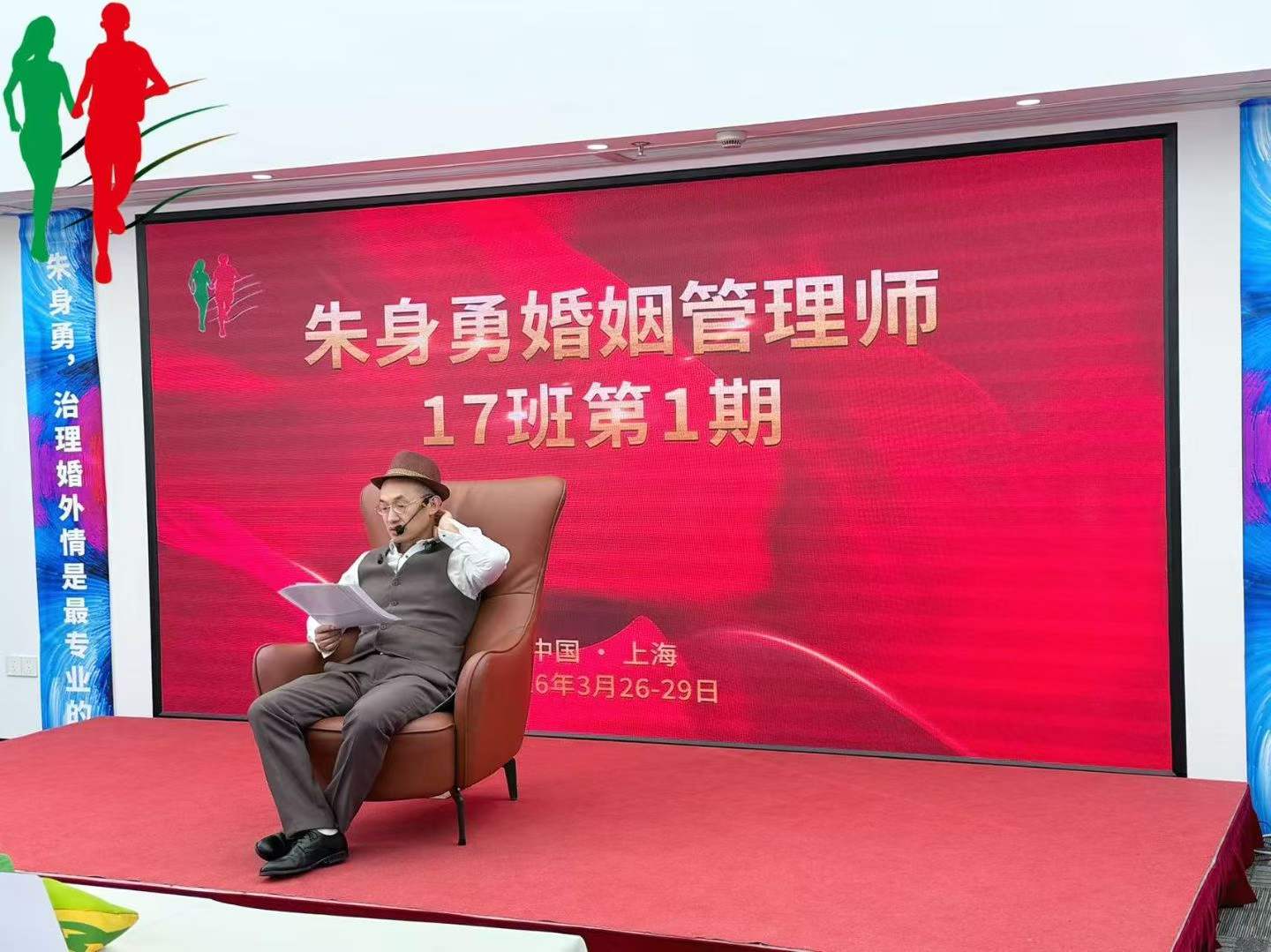 男人控制老婆经济的3个途径，隐秘且残忍，最后1个会把你坑惨