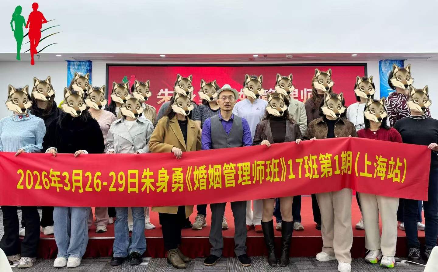 他不是节俭,他是在用“过日子”的名义控制你,最擅长把妻子逼成“我是不是太贪心了”