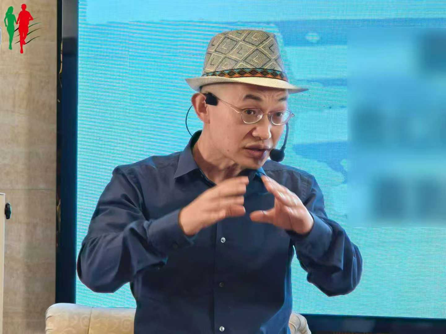 婚姻16年,老公好高骛远,一直负债,出轨,我该怎么办?