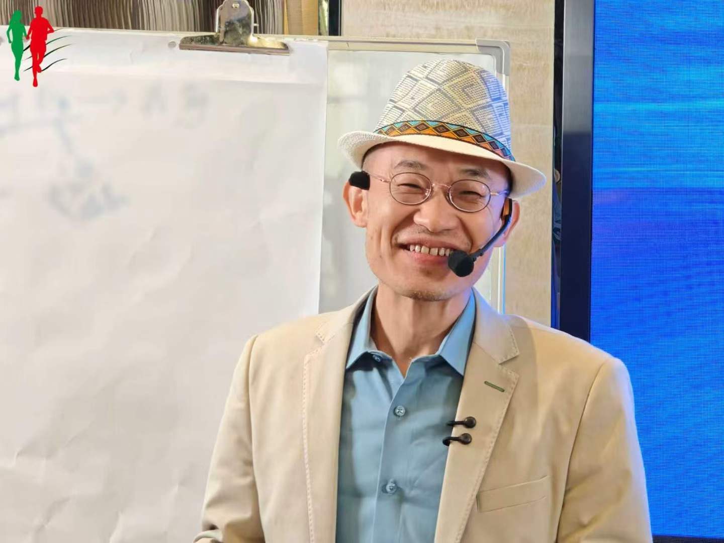 怀孕没几个月,我发现老公给小姐发红包看“真人秀”,男人说“就是看看怎么了”,其实婚姻已经开始烂了