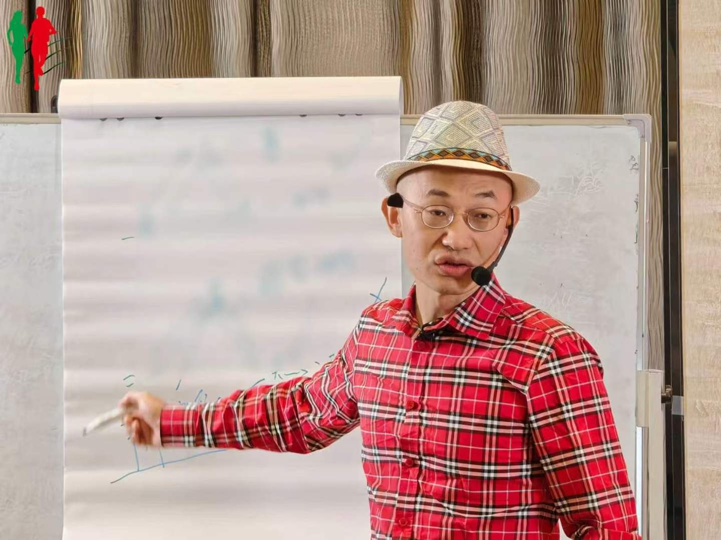 第三者怀孕年纪大不愿打掉,老公说两边照顾,两边生活,现在该怎么办啊?