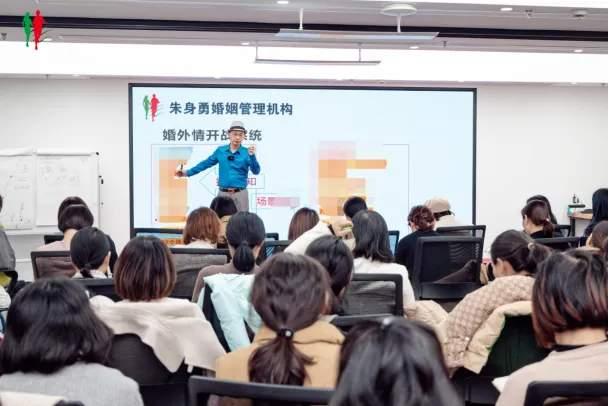 一个残酷的真相:不幸的婚姻是会遗传的|专访《婚姻故事》
