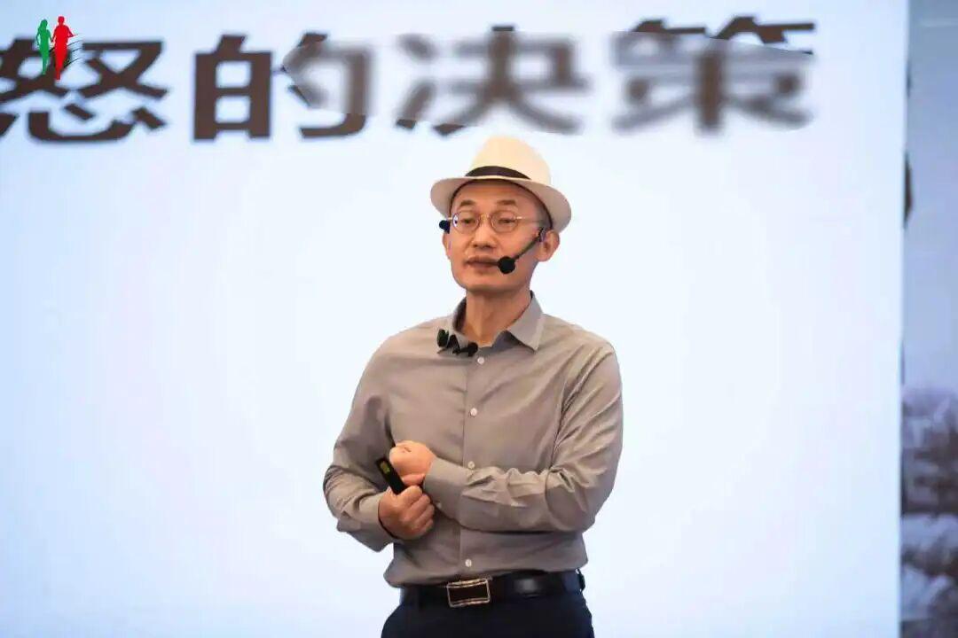 为什么第三者越是主动提分手,男人反而越离不开她?